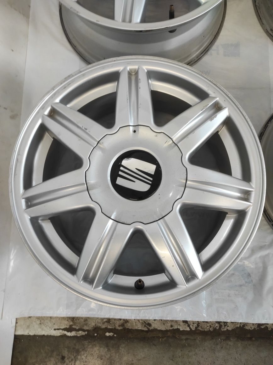 91 Felgi aluminiowe ORYGINAŁ SEAT R 16 5x100 otwór 57,1