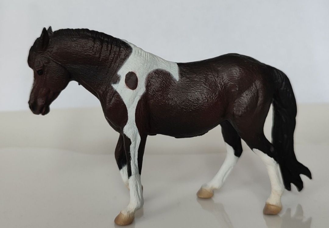 Konie Schleich i Collecta