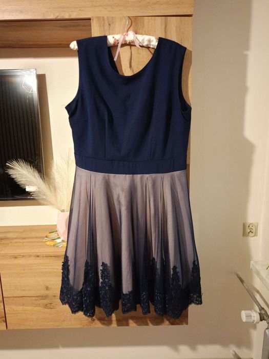 Elegancka sukienka