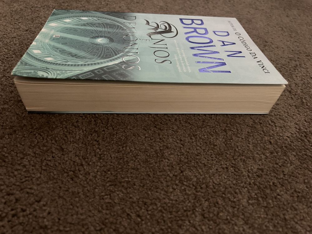 Livro Anjos e Demónios