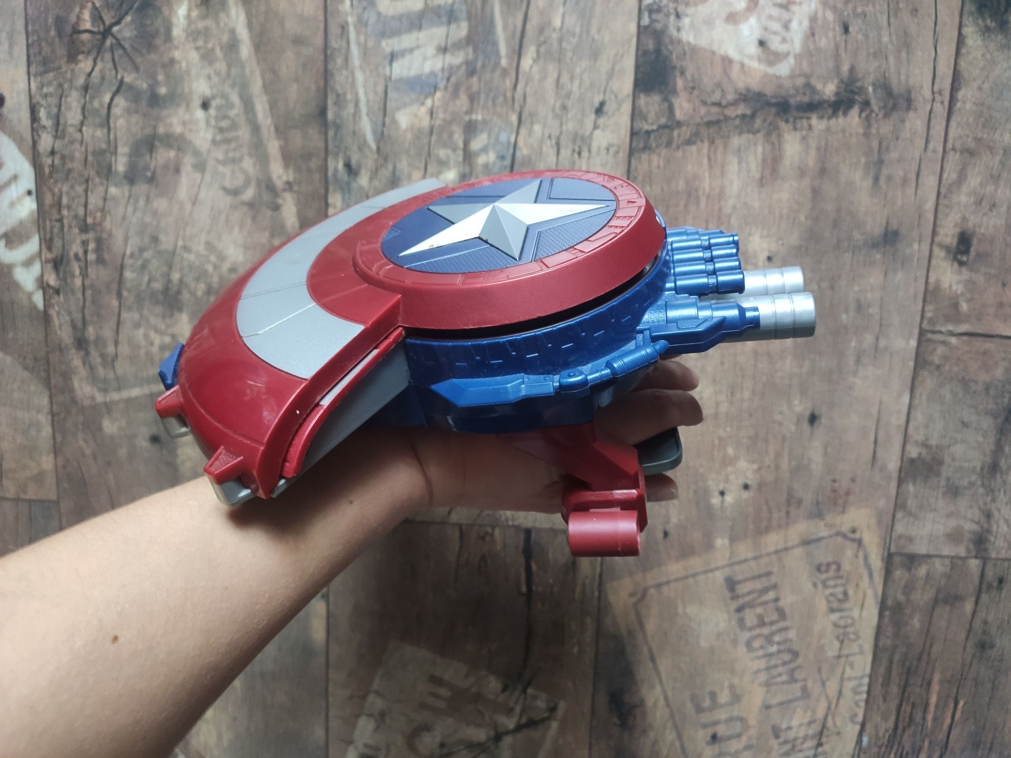 NERF tarcza Kapitana Ameryki