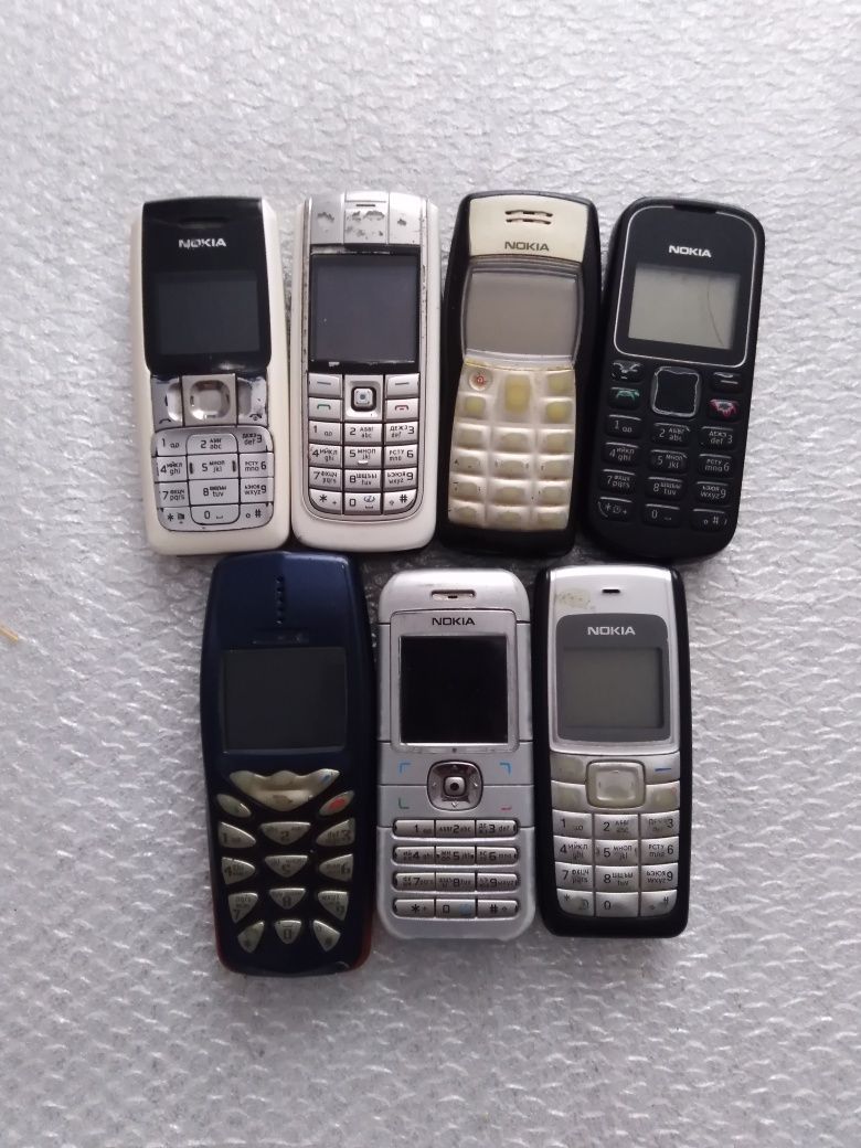 Продам телефон Nokia  для коллекции