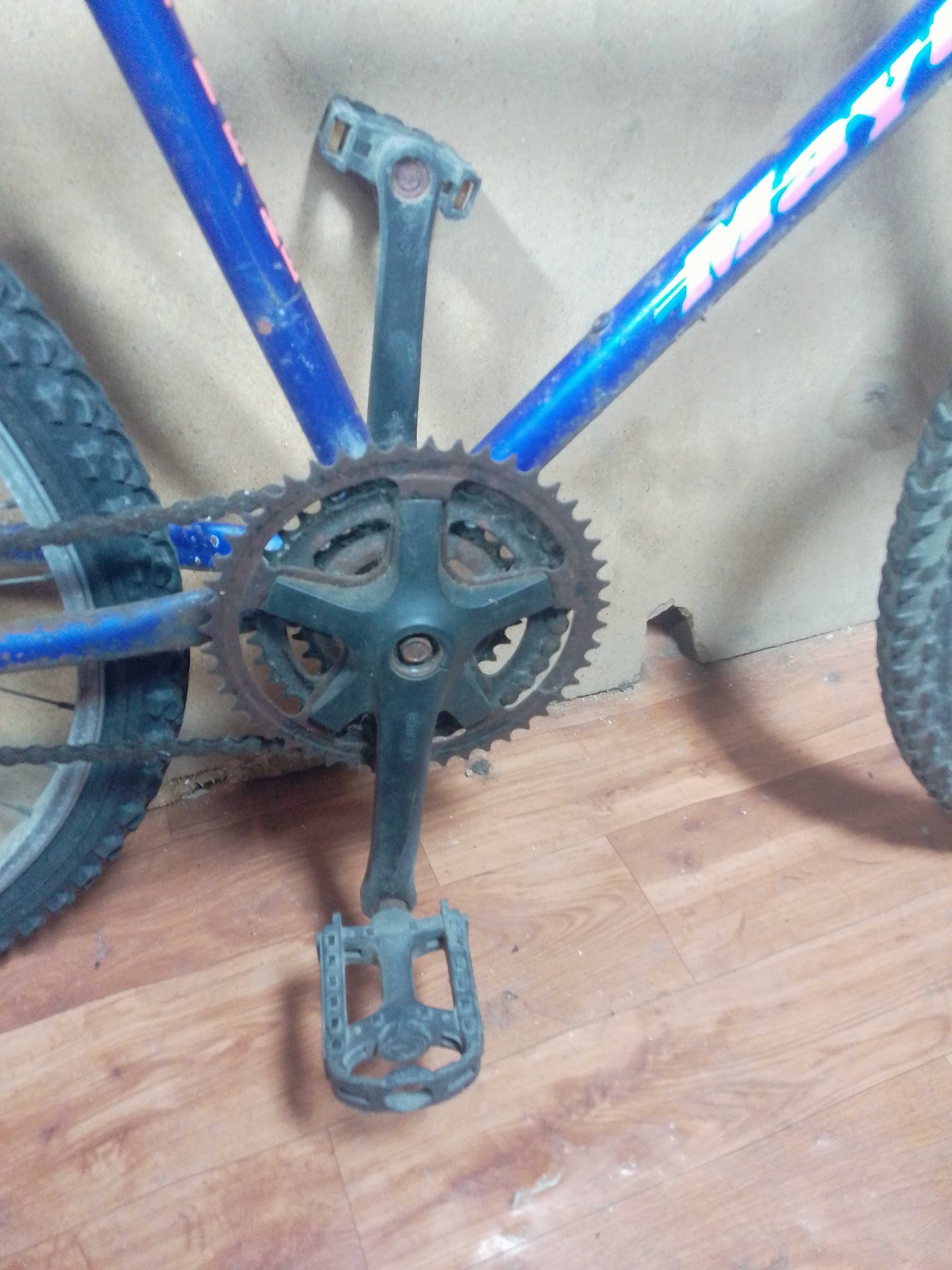 Bicicleta com quadro em ferro