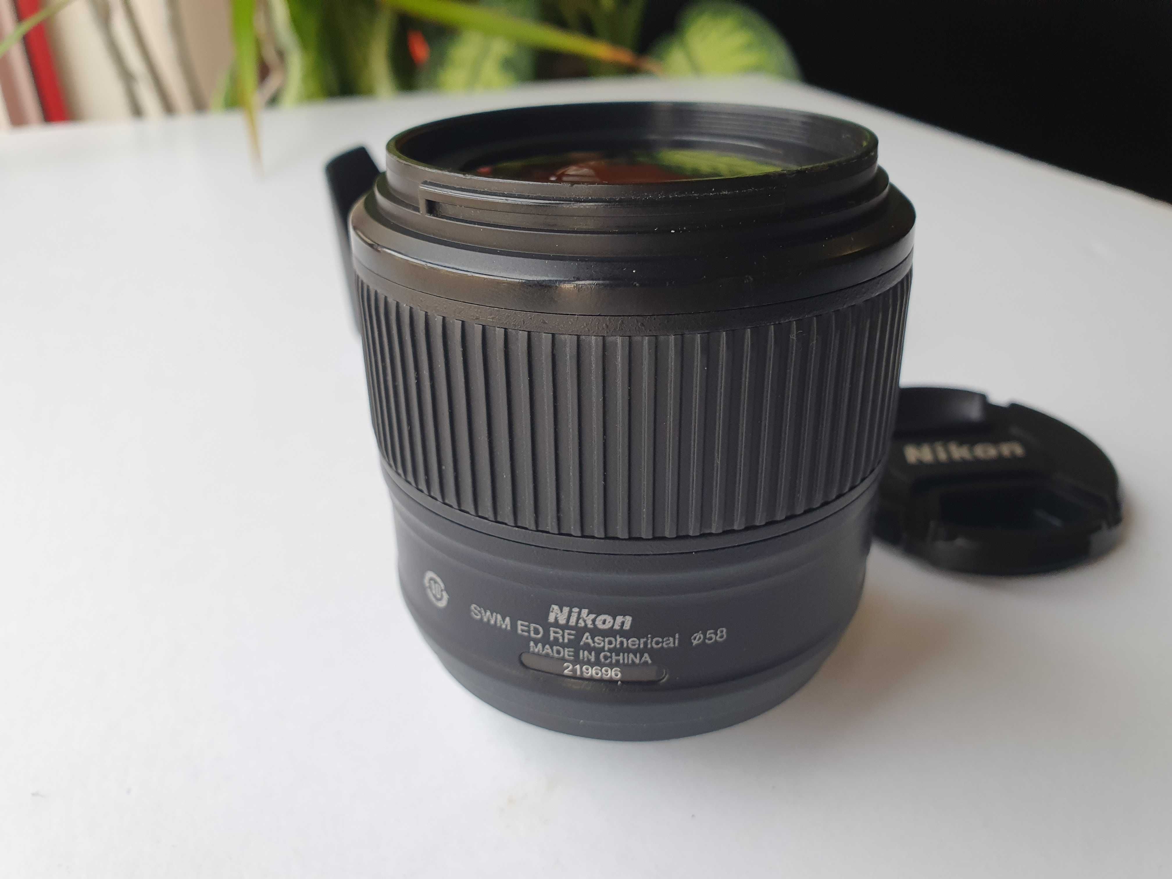 Nikon AF-S Nikkor 35mm f/1.8G ED