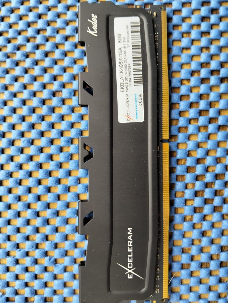 Модул пам'яті Exceleram DDR4 8Gb 3200 MHz Kudos Black (EKBLACK4083216A