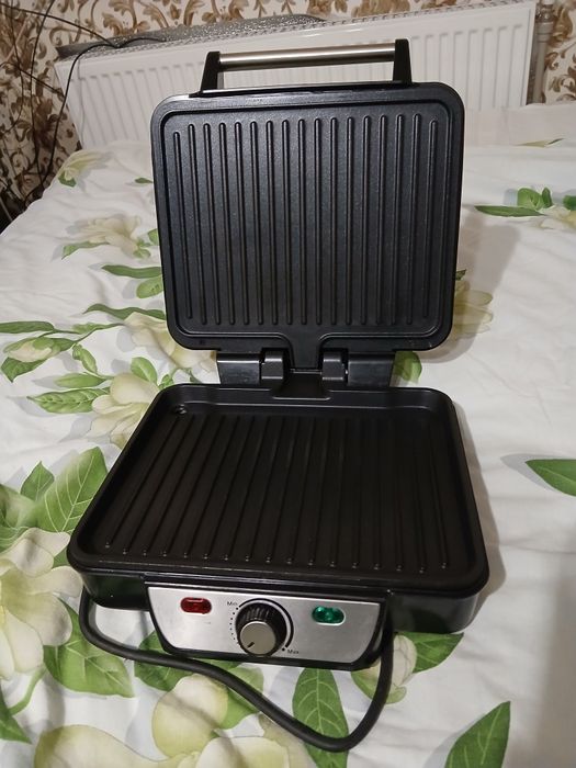 Електрогриль контактний Esperanza