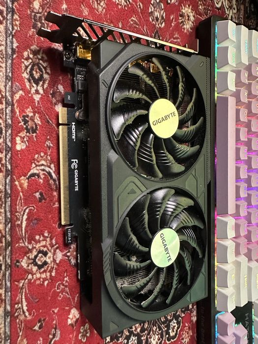 Відеокарта gigabyte rtx 4060ti 8Gb