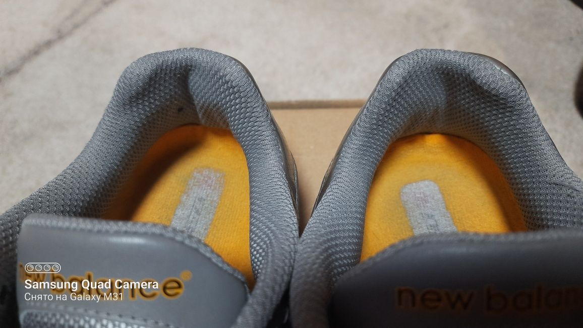 Продам оригінальні кросівки new balance 44,5 розір 28см