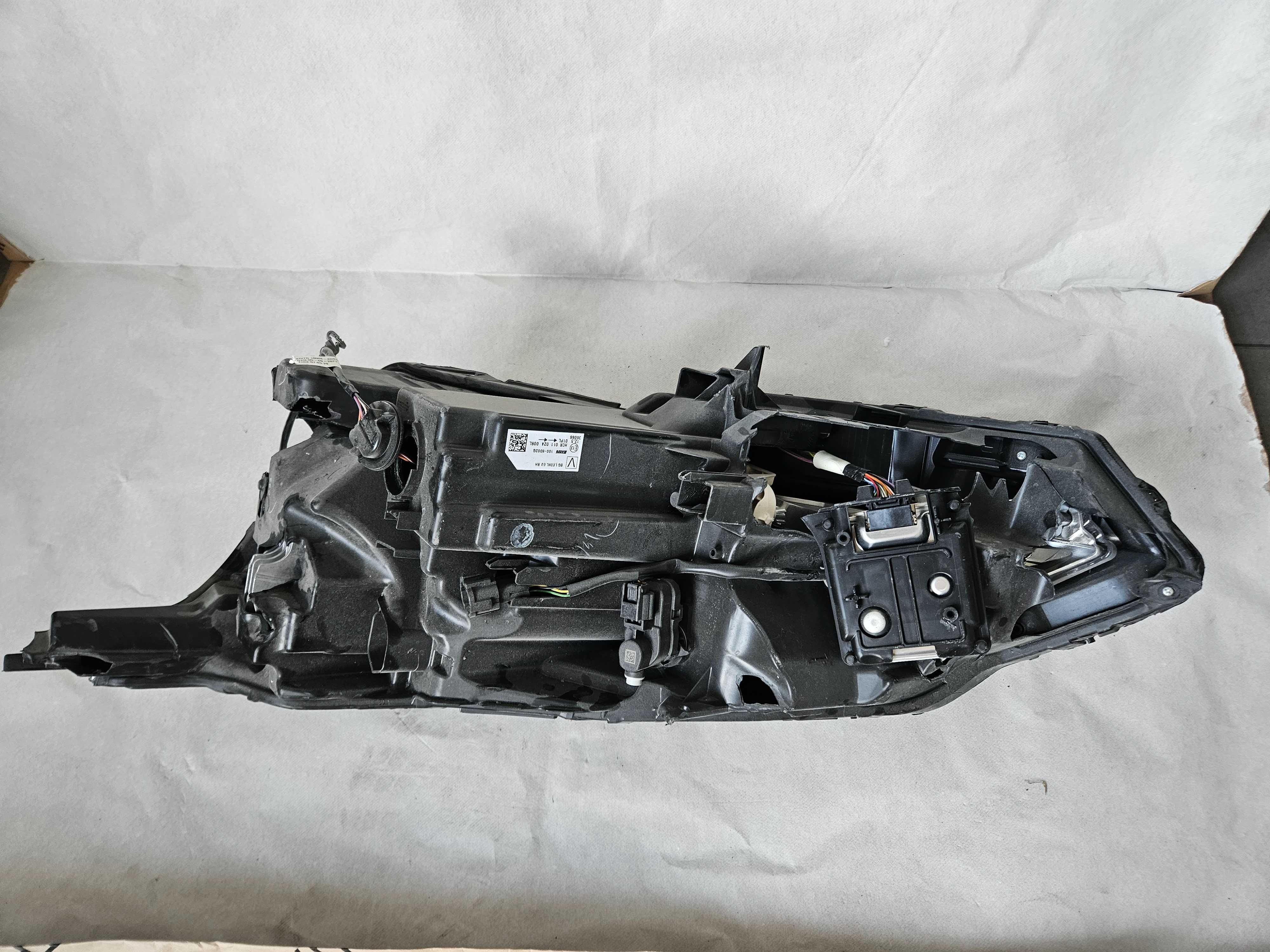 Reflektor Lampa Prawy przód Nissan Qashqai J12