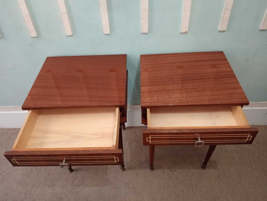 Par de mesas de cabeceira - Vintage