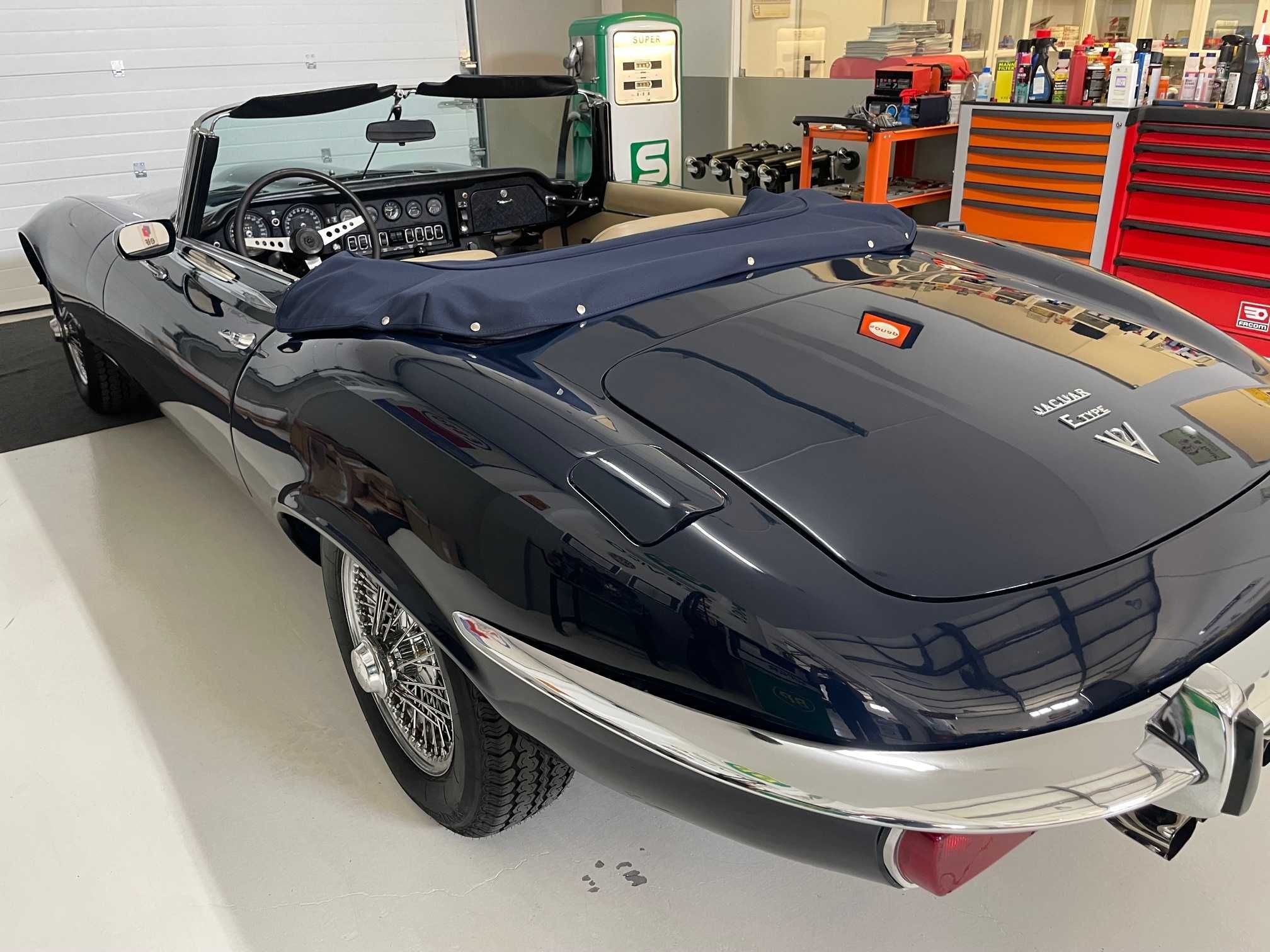 Jaguar E-Type Series 3 V12 OTS 1973. Coleção Particular