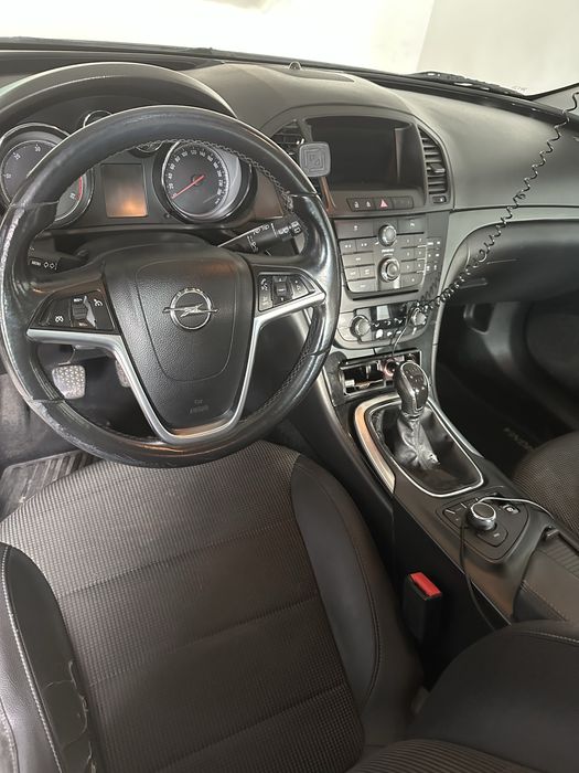 Opel insignia 2011r