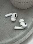 AirPods отдам владельцу