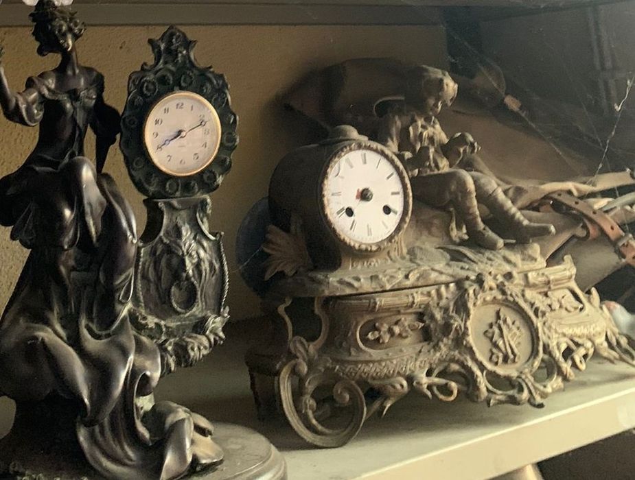 Collectible Items – Clocks, Candlesticks, and Others64551475546371121