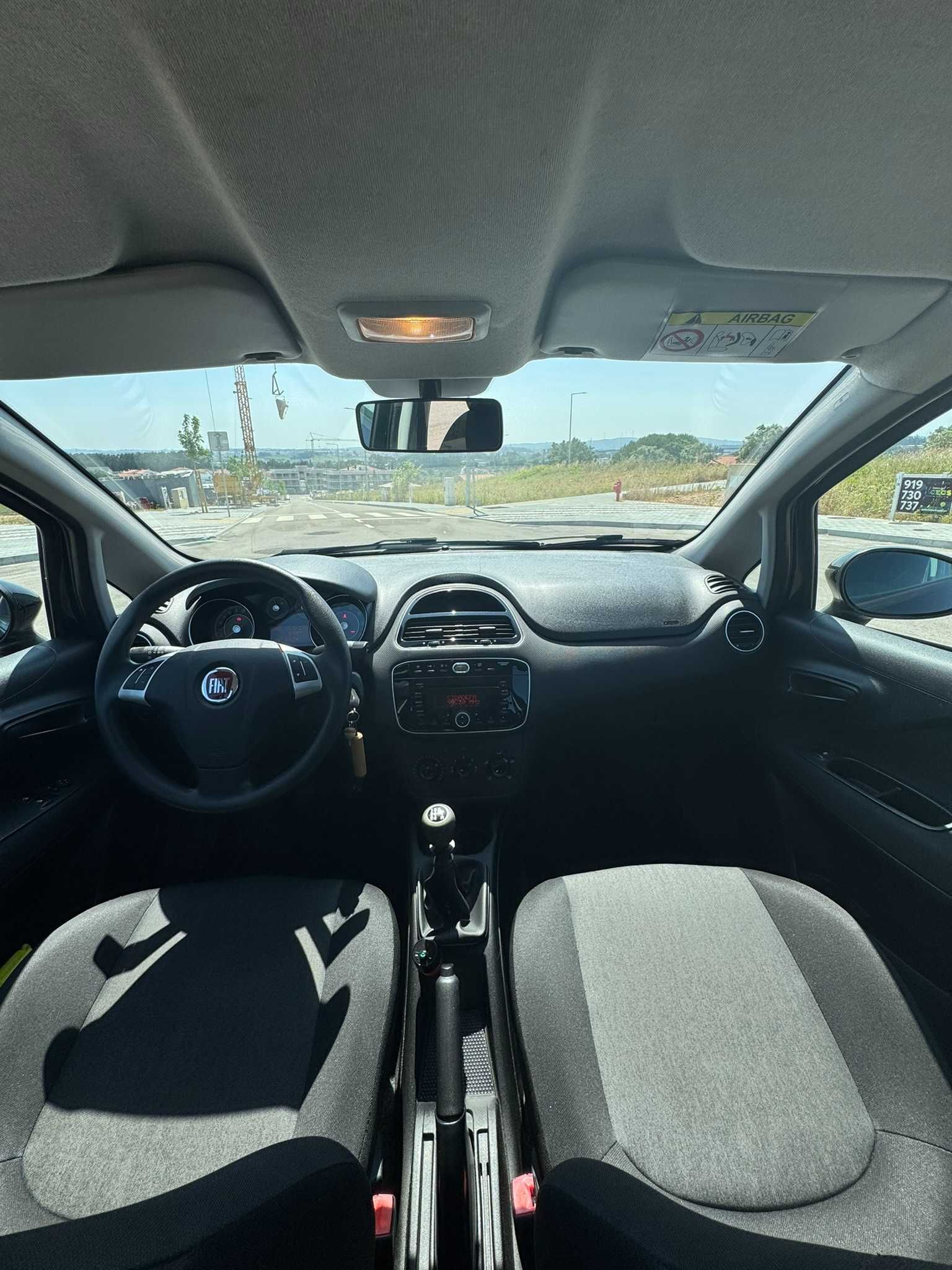 FIAT PUNTO 1.2 - Start&Stop - Poucos KM
