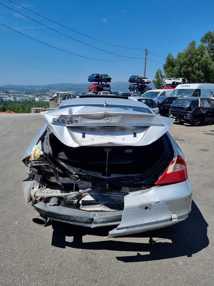 Mercedes-Benz CLS 350 V6 gasolina de 2007 para peças