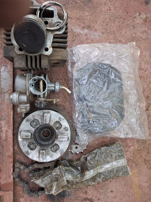 Вайпер актив запчастини Поршнева, карбюратор, зірочки та цеп, фільтр.