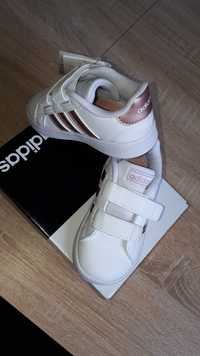 Buty Adidas roz. 21