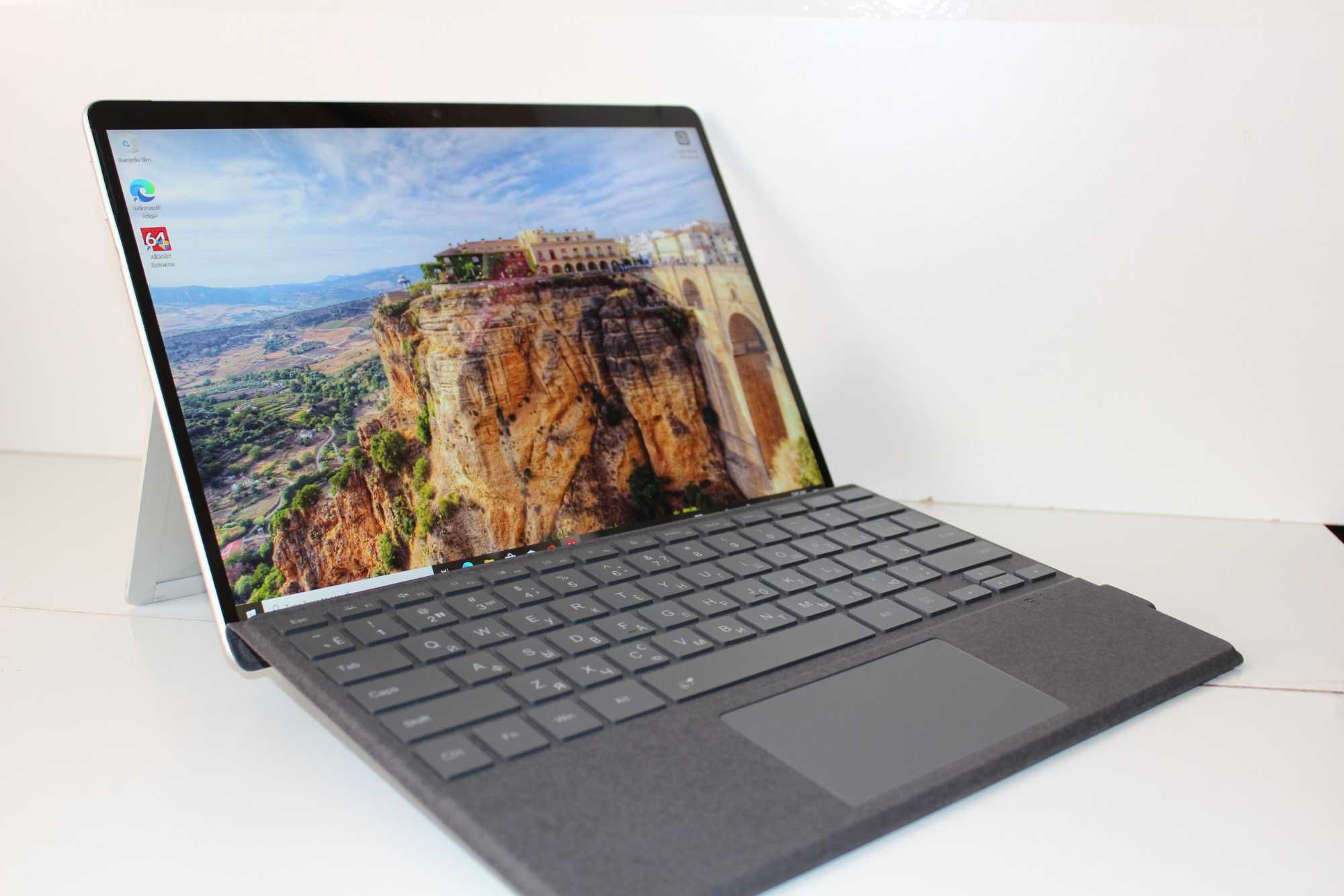 Microsoft Surface Pro 8 Intel i7-1185G7 13" 16/256/1Tb