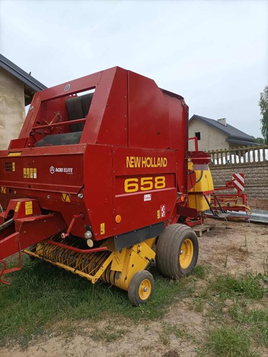 Prasa New Holland 658