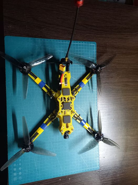 ФПВ  дрон 7 дюймів