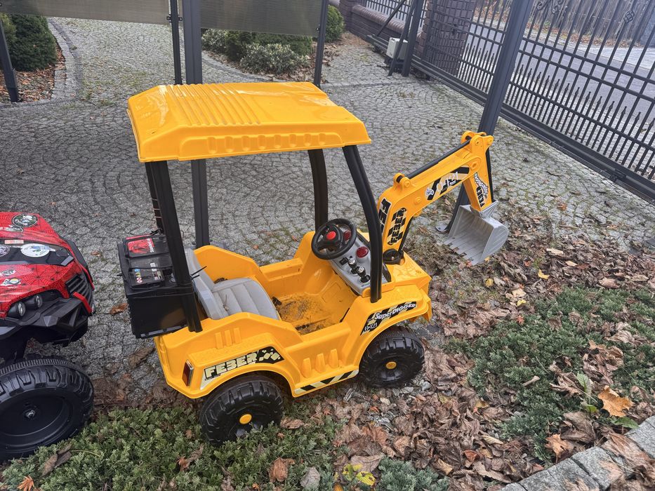 Koparka elektryczna zabawka.