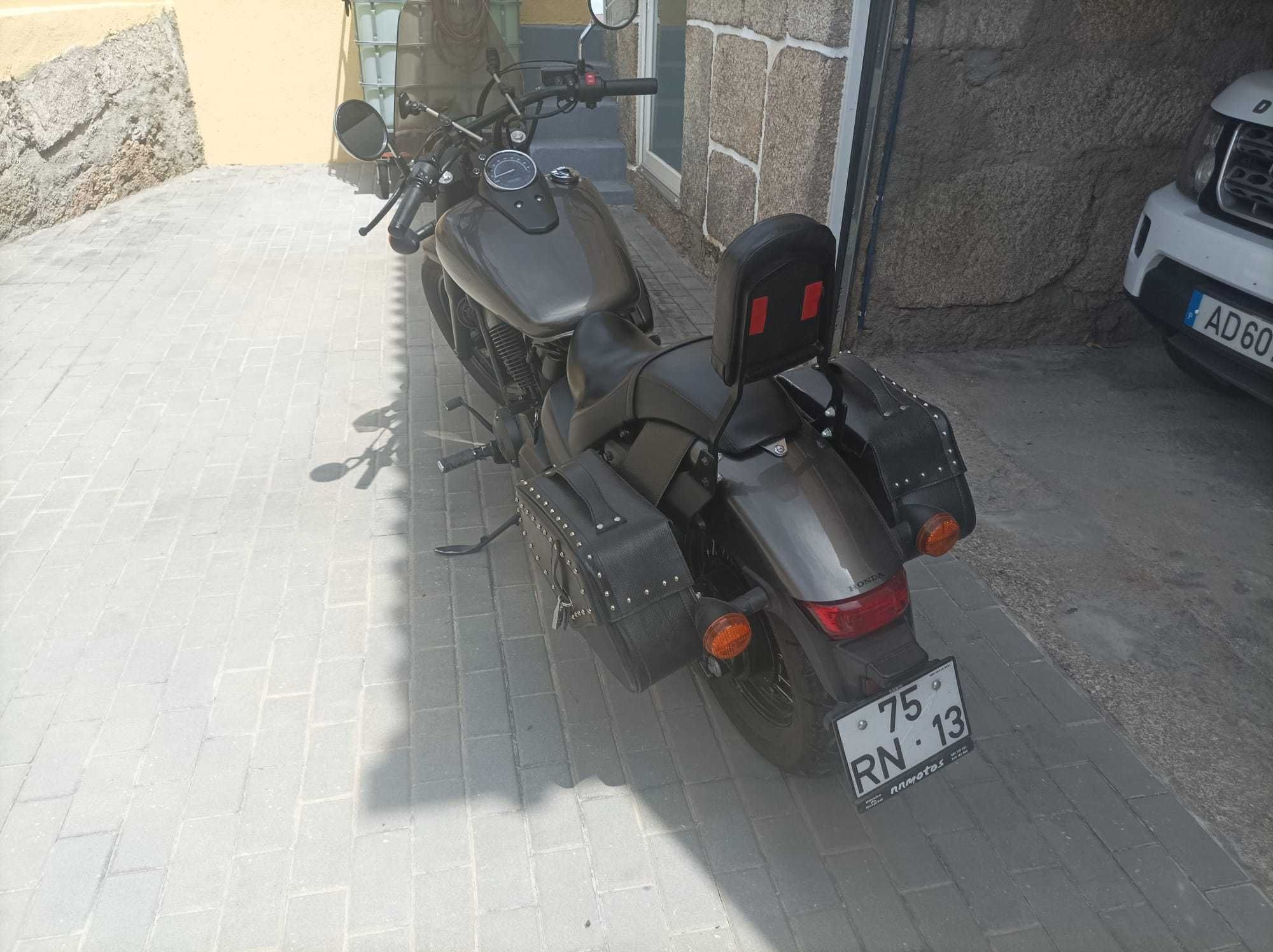 Honda Black Spirit 750cc
