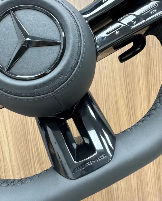 Voalnte mercedes