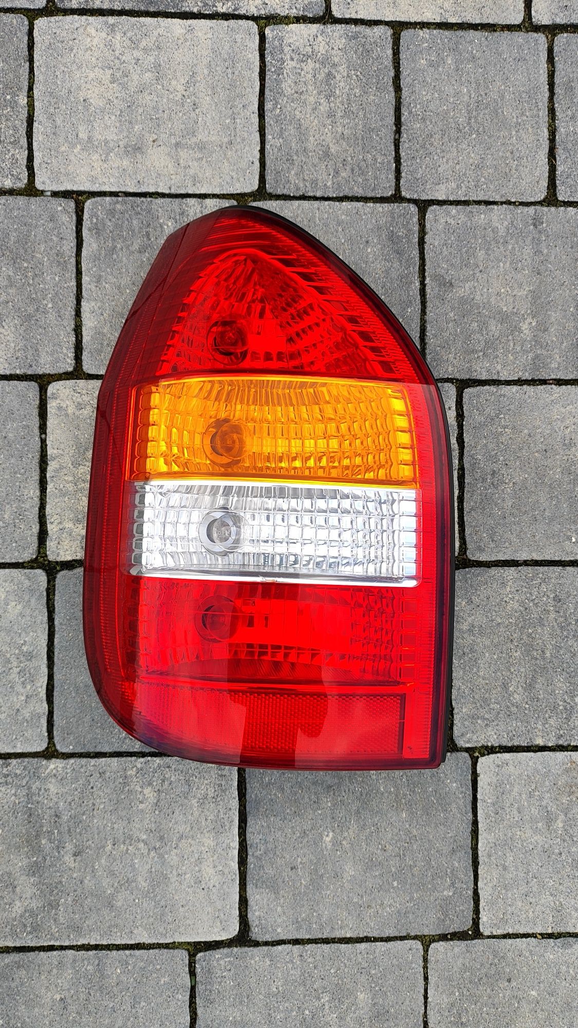 Lampa tył tylna Opel Zafira A Oryginał