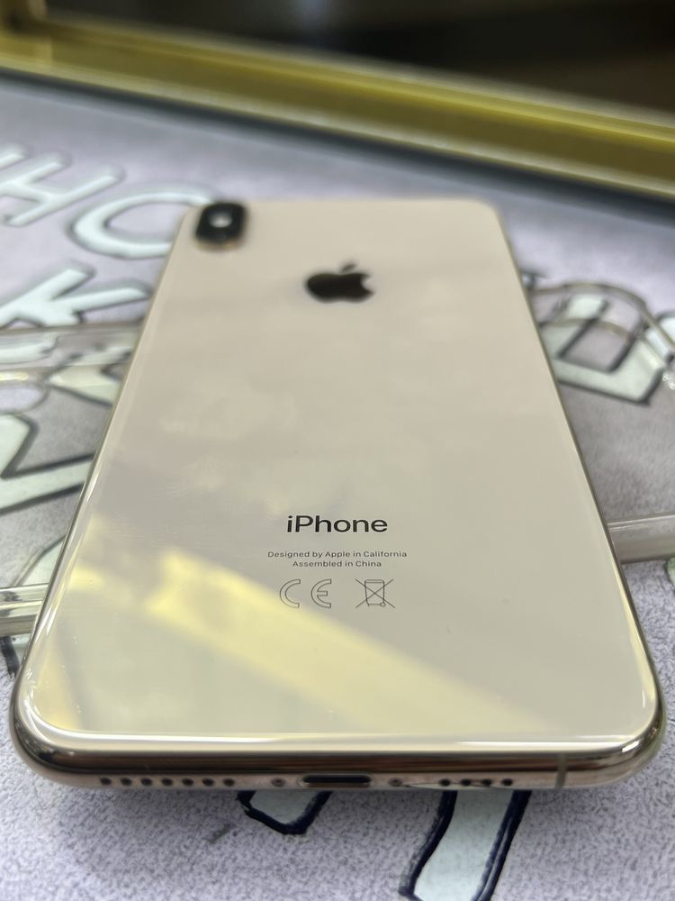 iPhone XS Max gold 256 never lock