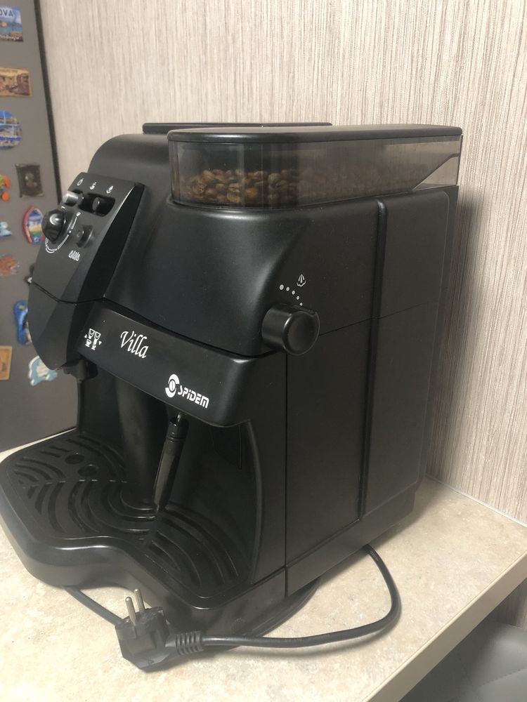 Продам кофемашину Villa spidem black Италия в хорошем состоянии!!!