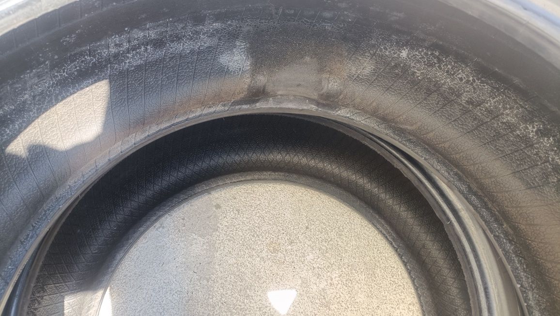 225 45 r17 par Goodyear efficient grip performance 2