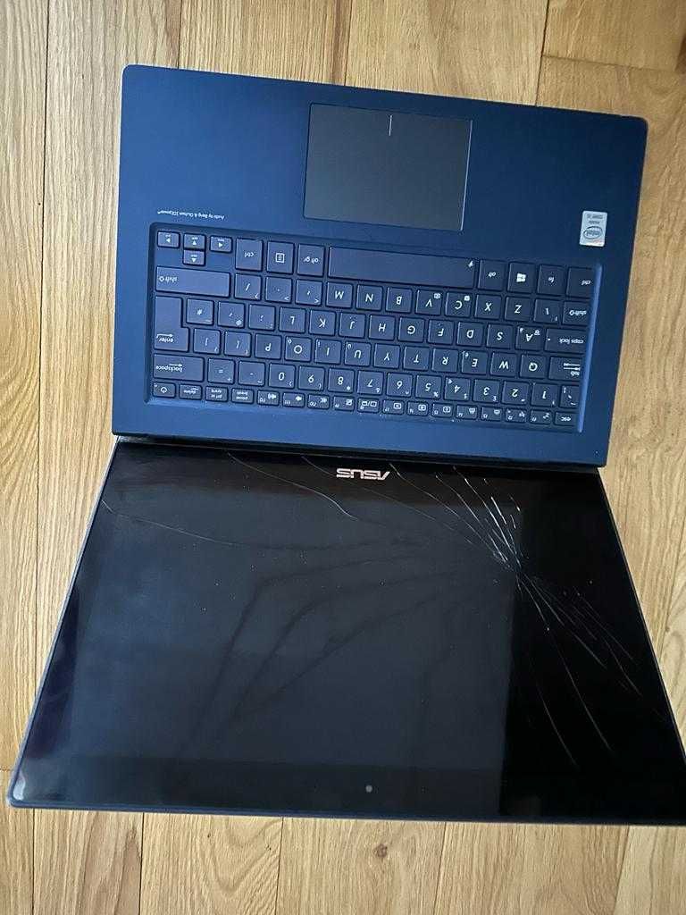 Laptop ASUS Zenbook - UX301L - uszkodzona matryca