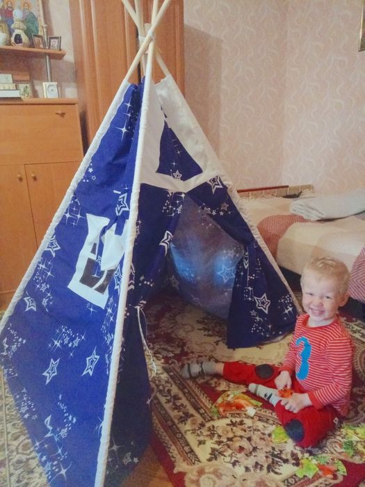 Швея. Швачка на дому. Послуги з пошиття домашнього текстилю, одягу.