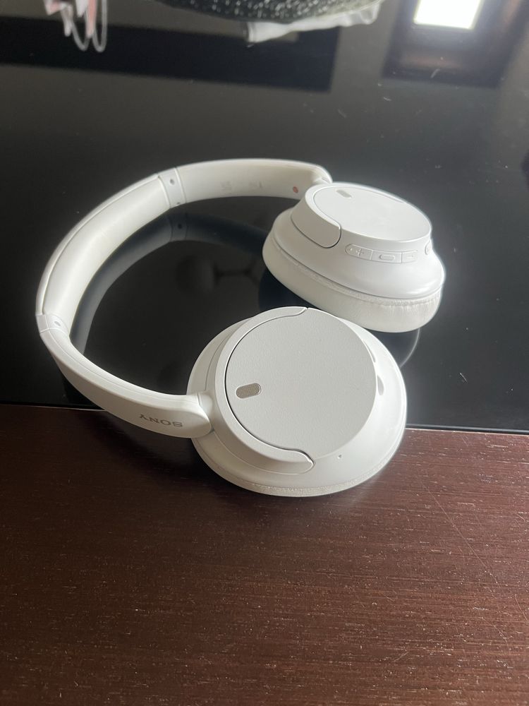 Headphones Sony WH-CH720N Brancos