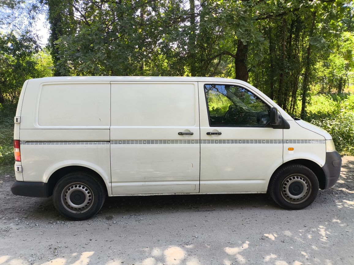 Volkswagen Transporter T5 2.5 TDi Klima elektryka Webasto