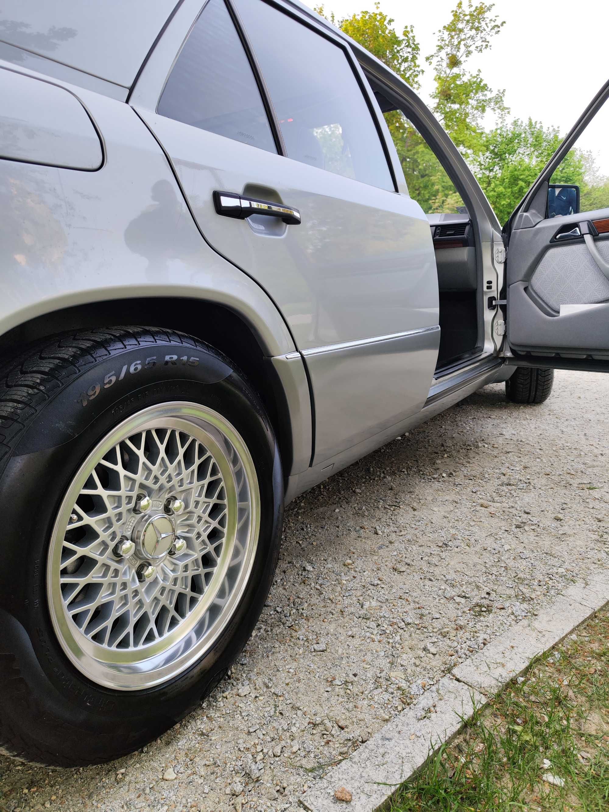 Mercedes W124 E250 TOP
