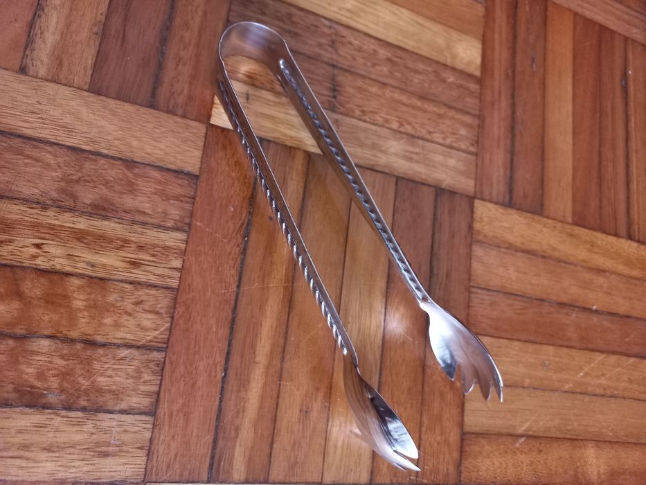 Conjunto de balde e 6 copos wisky e pinça