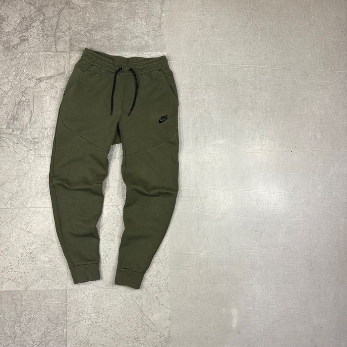 S(size)Штани Nike tech fleece nsw