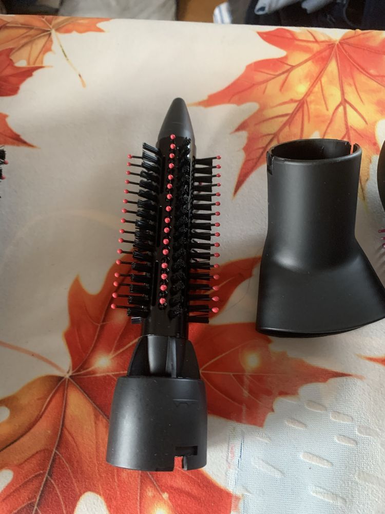 Suszarko lokowka Remington  Volume  &  Curl