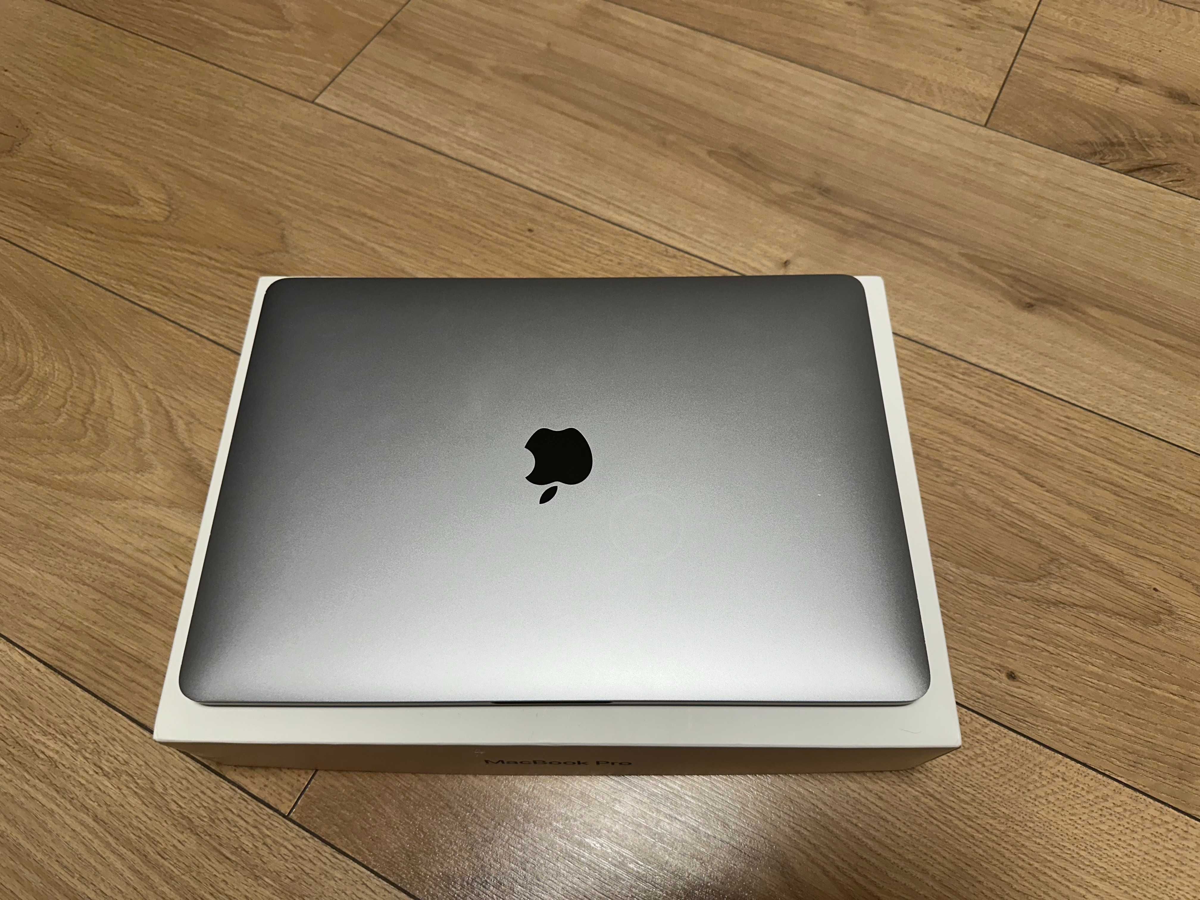 MacBook Pro 13,3” TOUCH BAR TOUCH ID 8/512 GB w idealnym stanie!