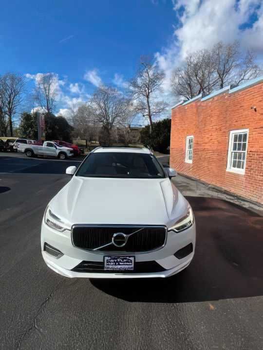 2018 Volvo XC60 T5 Momentum