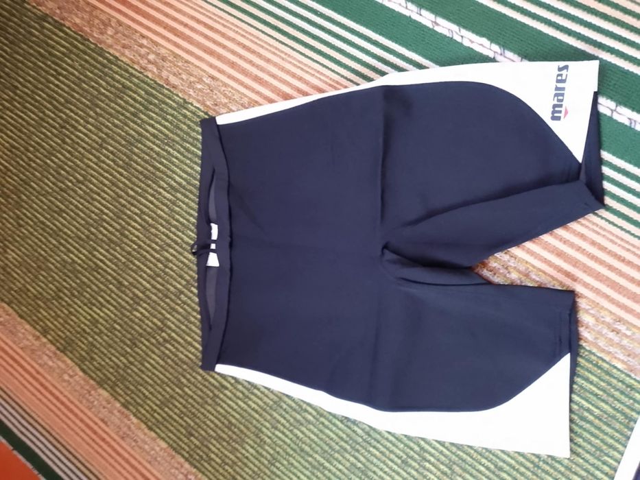 Костюм для дайвінгу