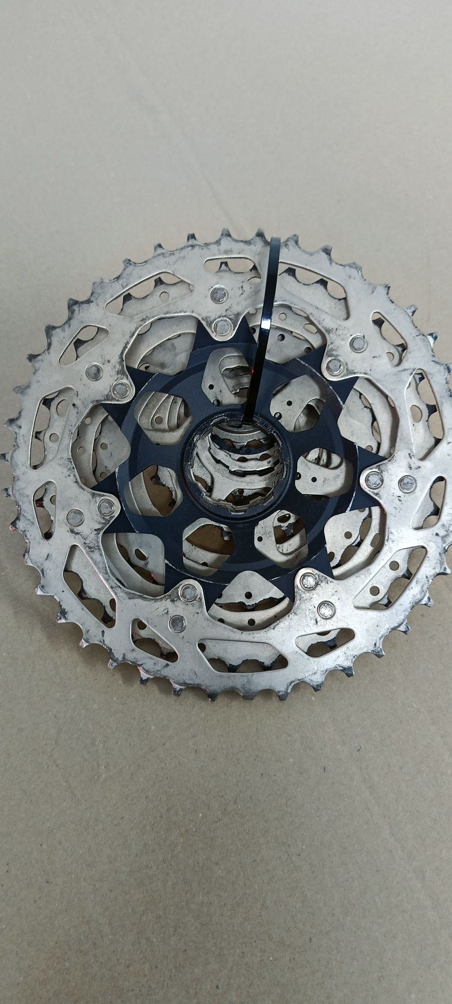 Kaseta Shimano Deore CS-M5100. 11-41 T.