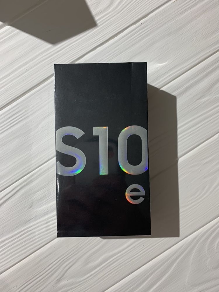 Samsung s10e , самсунг с10е Подарунок