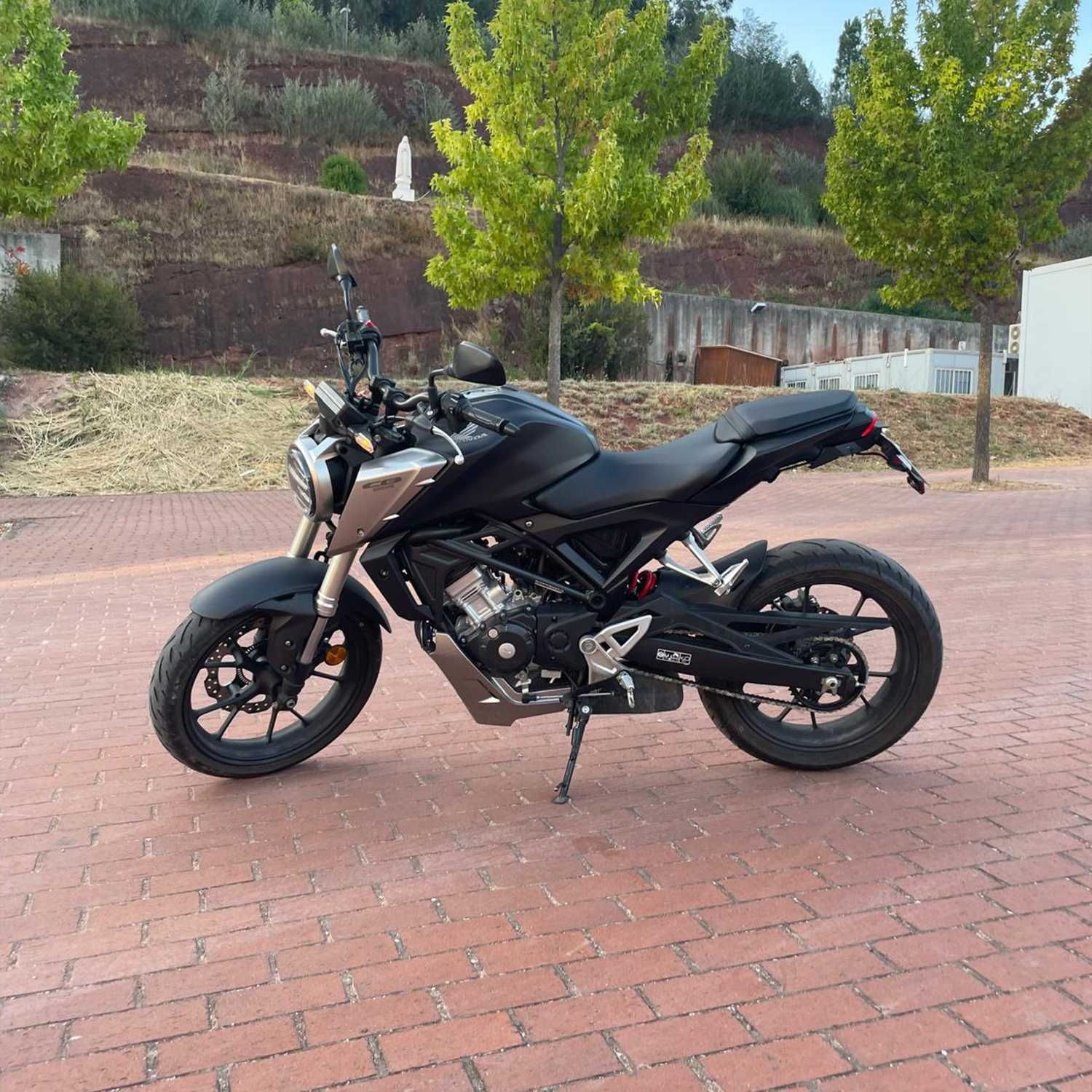 Honda CB125R 2019 – Apenas 4 900 km!