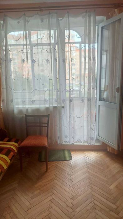 Оренда ізольованої кімнати в 3-ох кімн.квартирі, бічна вул. Грінченка,