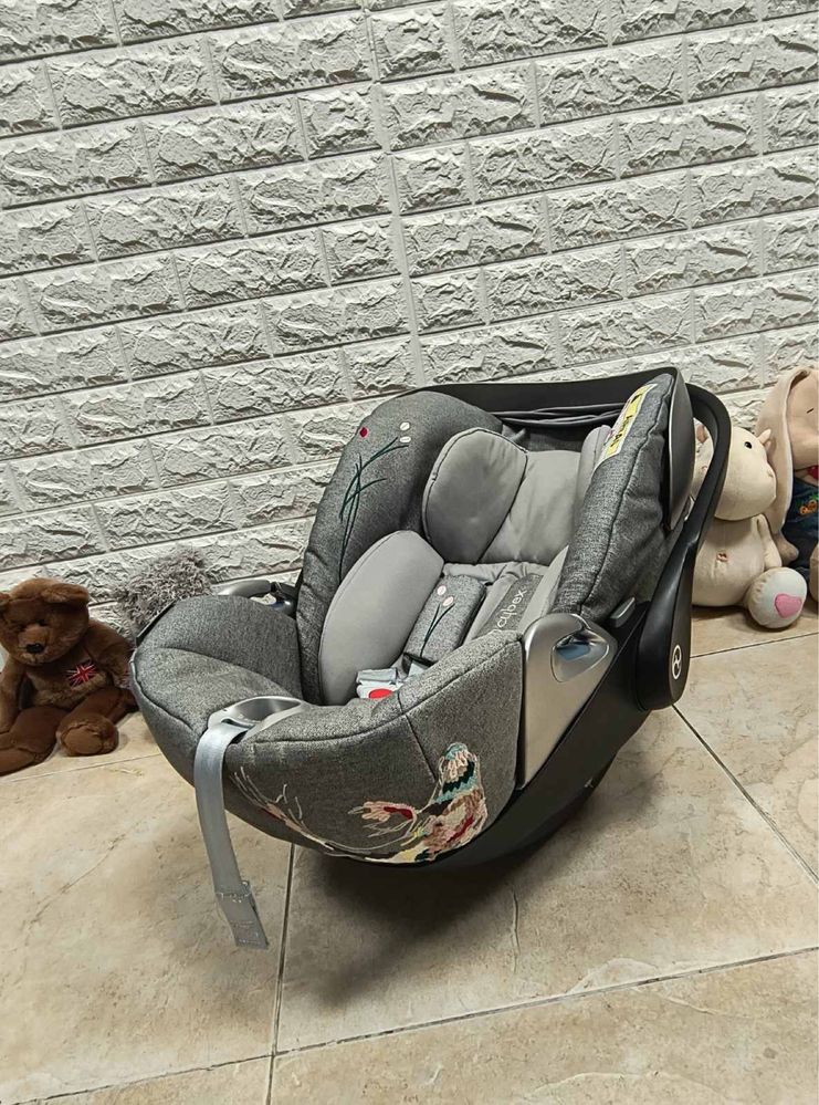 Автокрісло Cybex Cloud Z i-Size Група 0+ (0-13 кг)