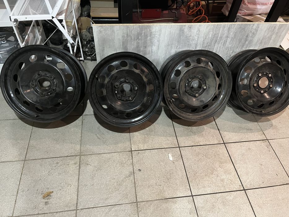 Диски 5на120 r16 бмв е46 та ковпаки бмв r16