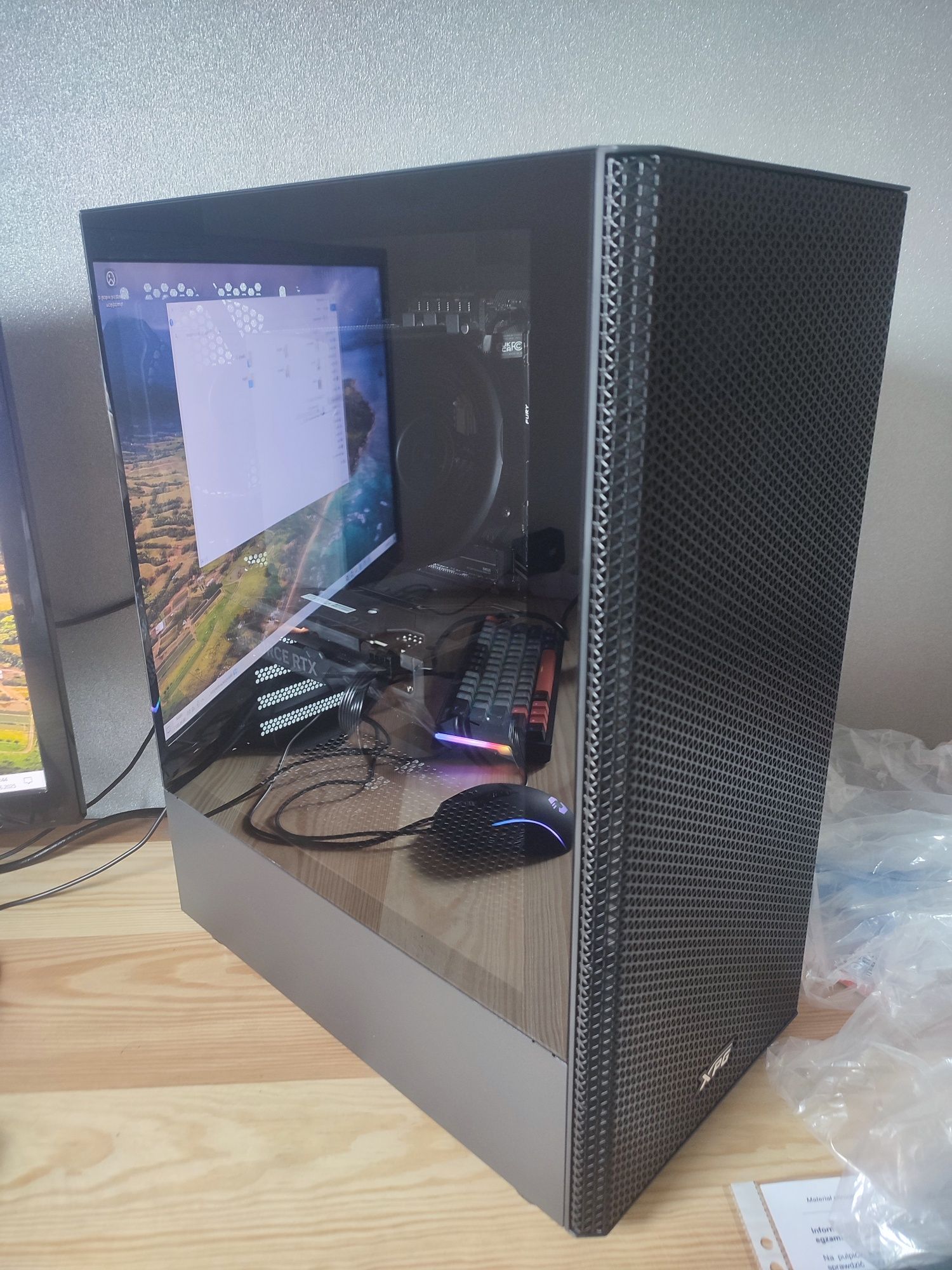 Komputer stacjonarny Ryzen 5 5600 /Rtx 4060